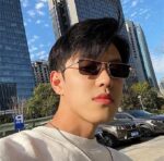 Ryffers Silver Metal Rectangular Sunglasses | Premium Unisex Stylish Shades - Image 3